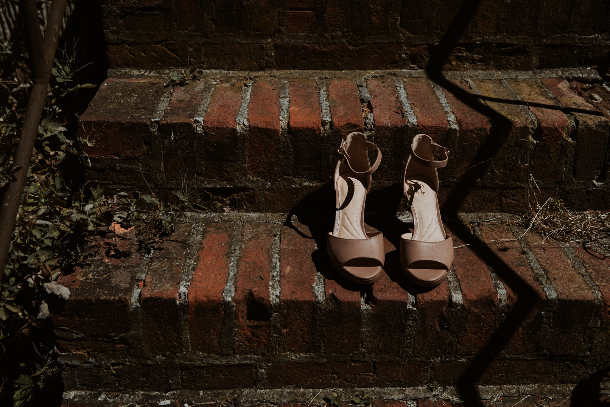 Schuhe bei einer Hochzeit im Schloss Plaue